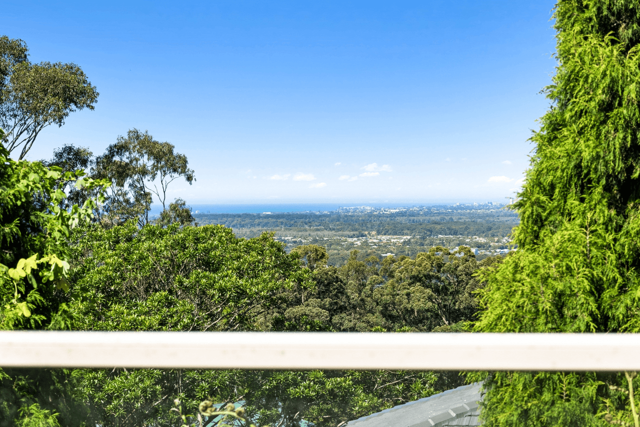 12 Le Claire Place, BUDERIM, QLD 4556