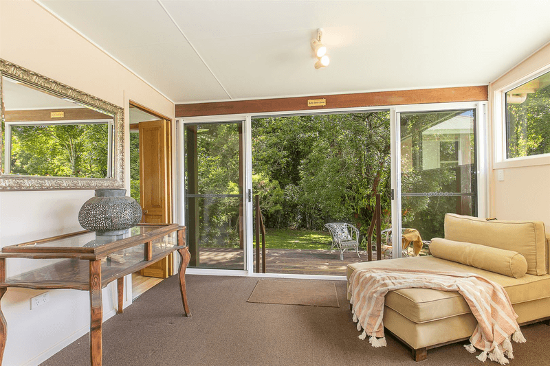 50 Mount Spec Road, Paluma, QLD 4816