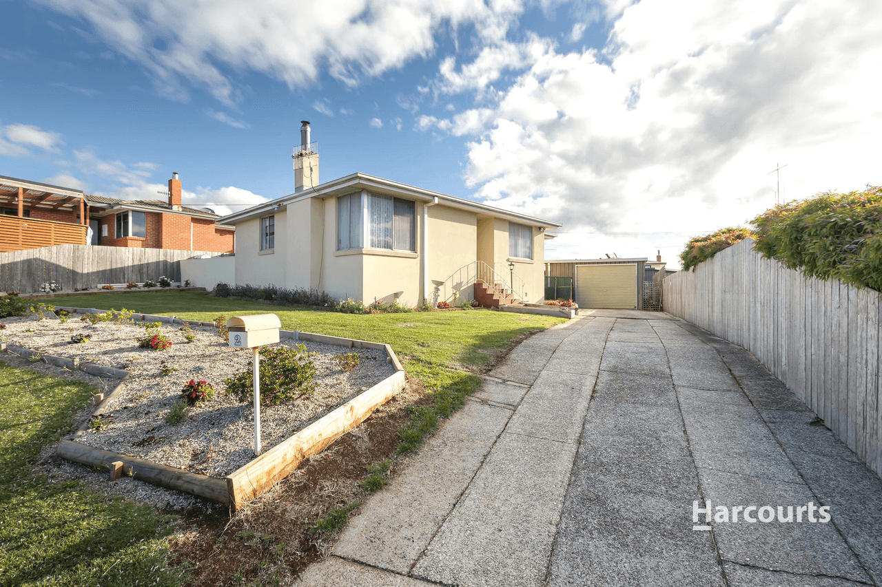 2 Winter Avenue, UPPER BURNIE, TAS 7320