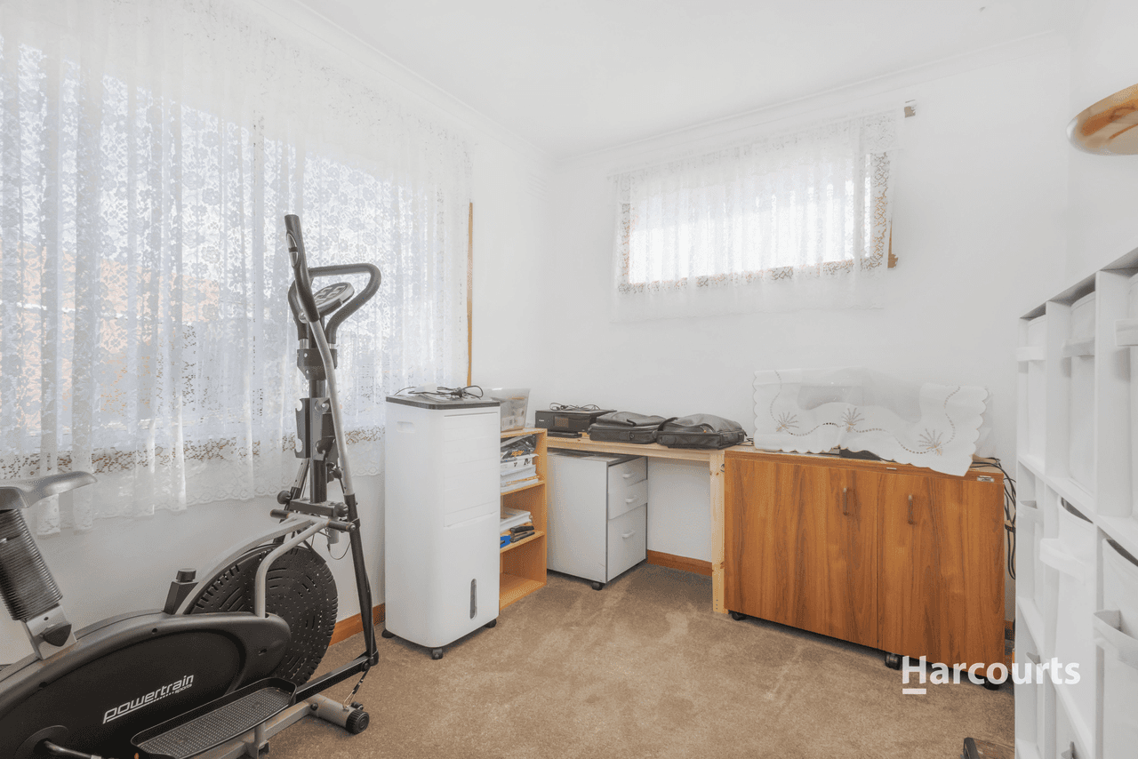 2 Winter Avenue, UPPER BURNIE, TAS 7320