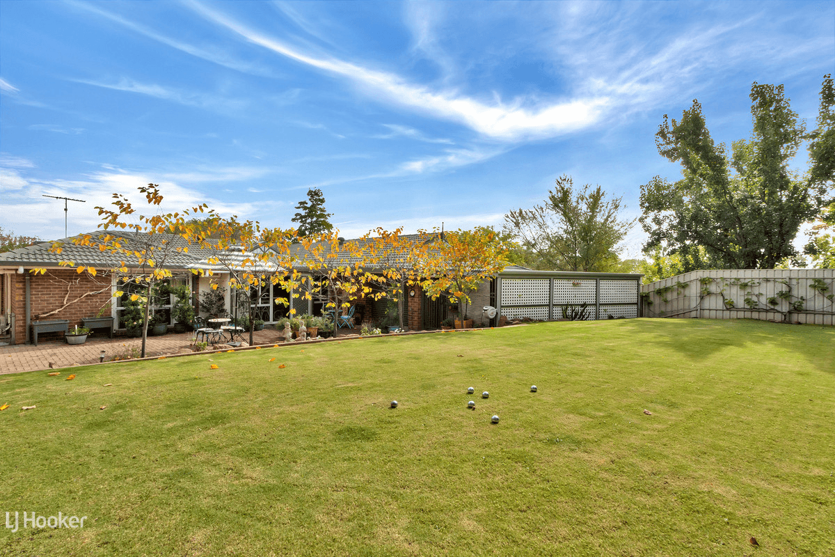 8 Lally Drive, GAWLER EAST, SA 5118