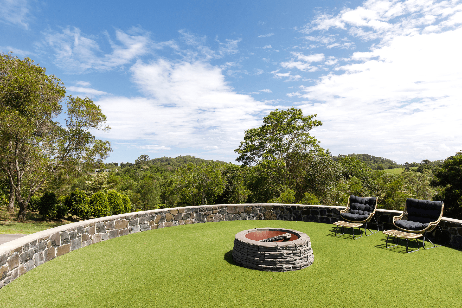 14  Sterling Drive, Eumundi, QLD 4562