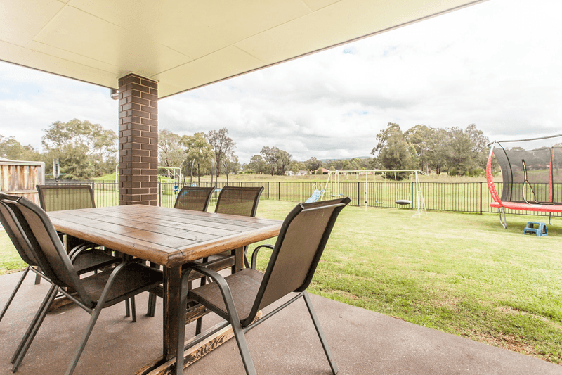 21 Stonebridge Dr, CESSNOCK, NSW 2325