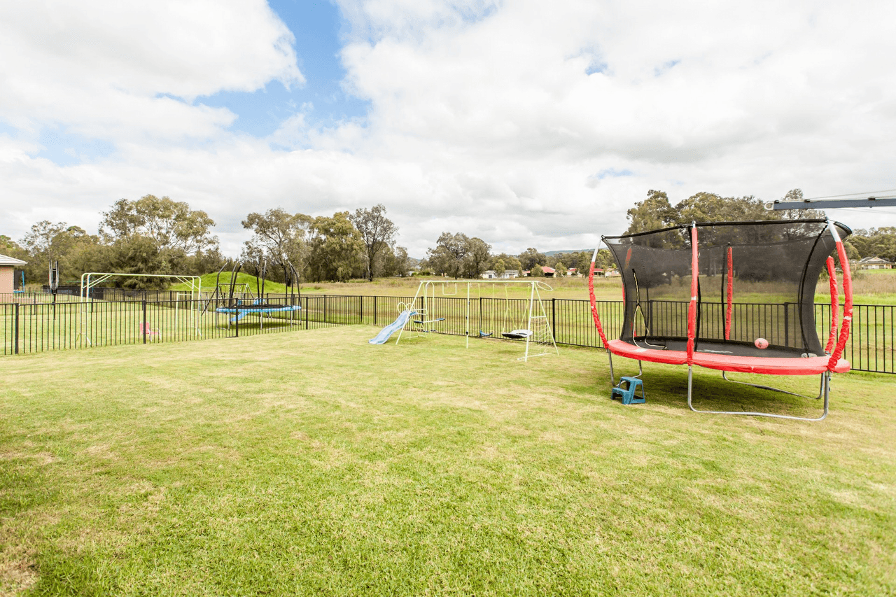 21 Stonebridge Dr, CESSNOCK, NSW 2325