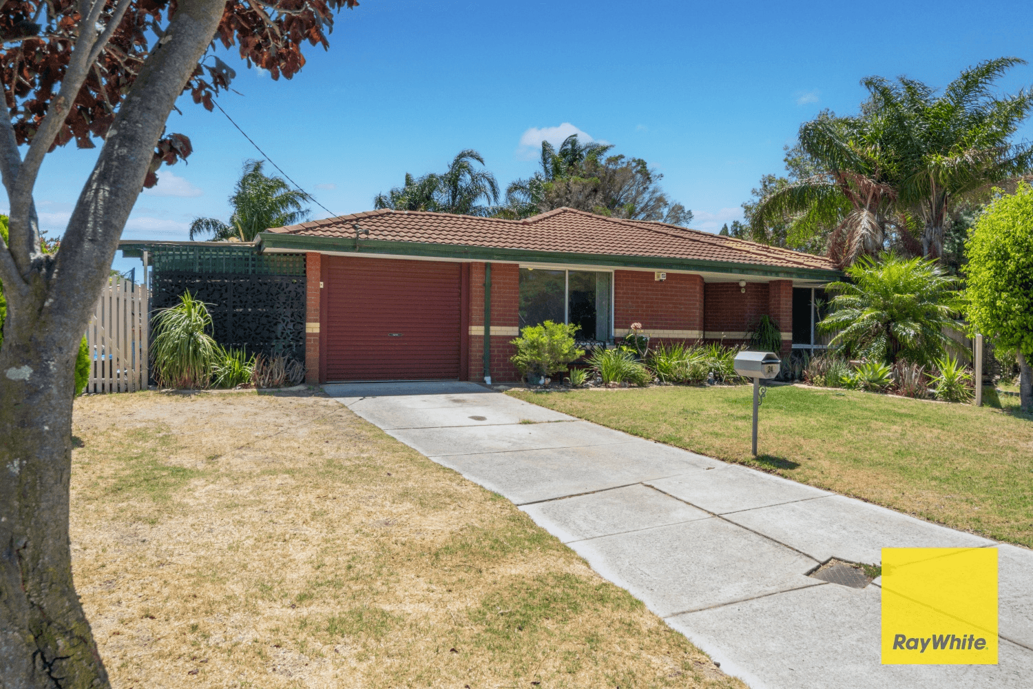 24 Darling Court, MADDINGTON, WA 6109