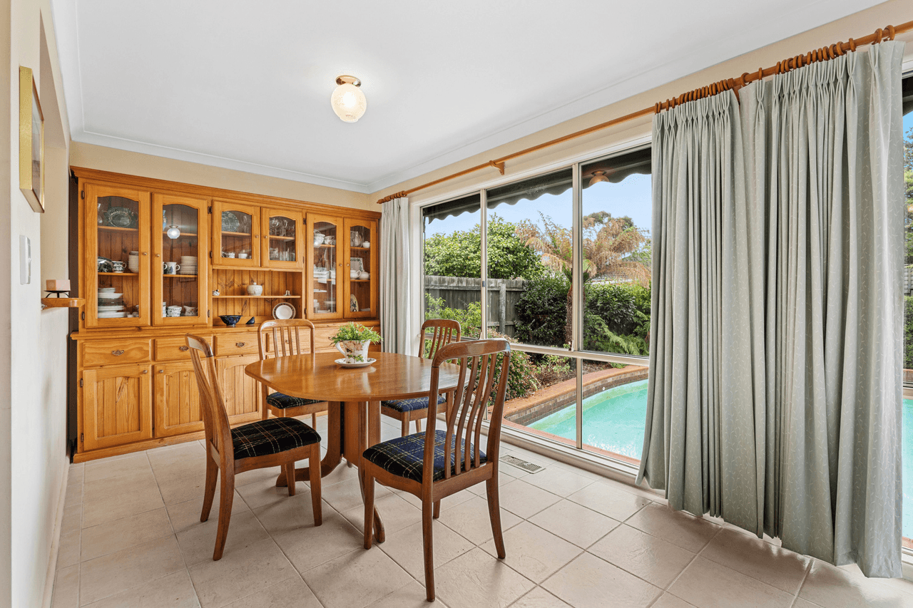 5 Banbury Street, BURWOOD EAST, VIC 3151