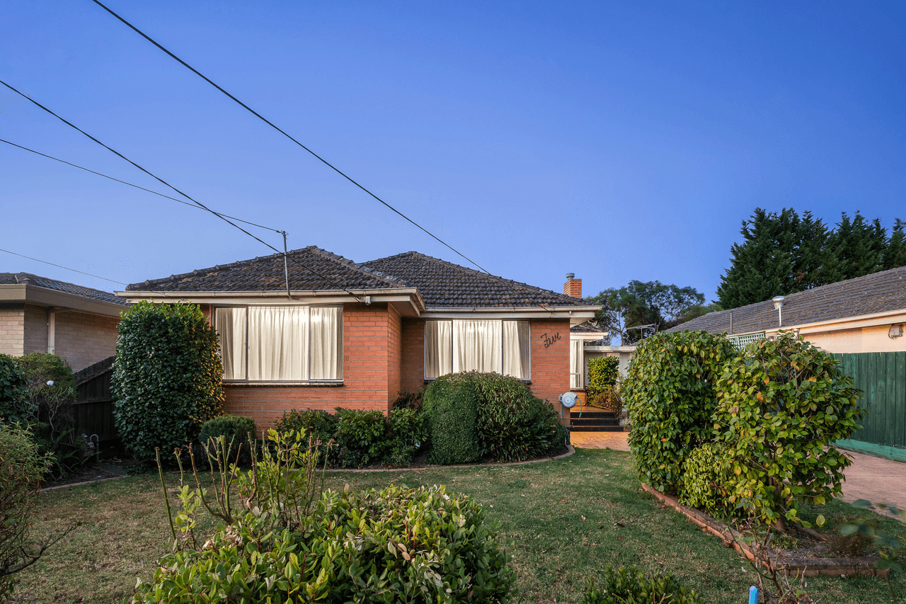 5 Banbury Street, BURWOOD EAST, VIC 3151
