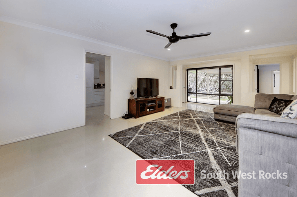 26 RAFFERTY Crescent, SOUTH WEST ROCKS, NSW 2431