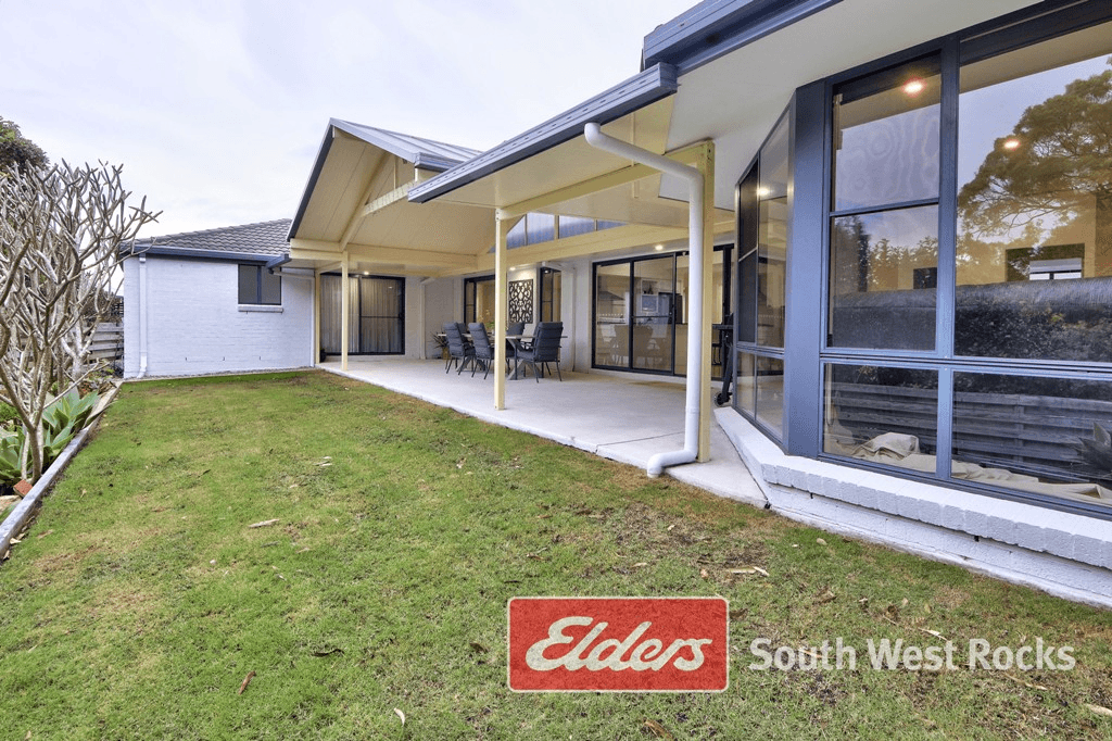 26 RAFFERTY Crescent, SOUTH WEST ROCKS, NSW 2431