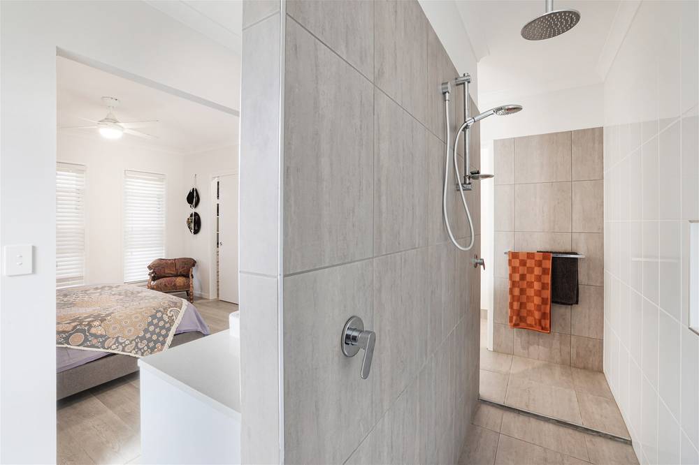 61 Orchid Drive, MOORE PARK BEACH, QLD 4670
