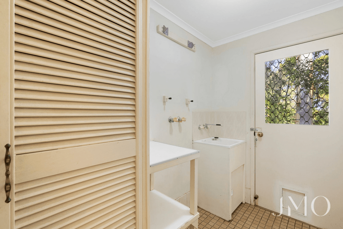 24 Kaiser Drive, Windaroo, QLD 4207