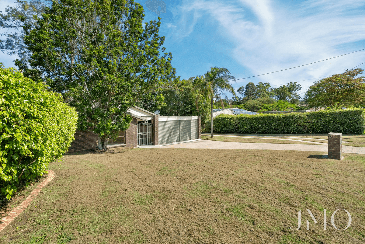 24 Kaiser Drive, Windaroo, QLD 4207