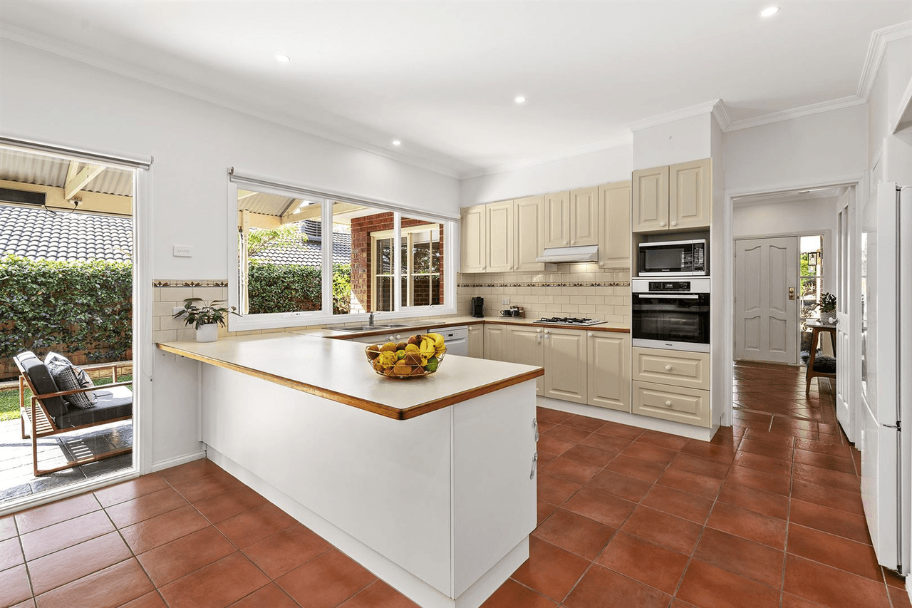 49 Bellfield Drive, Lysterfield, VIC 3156