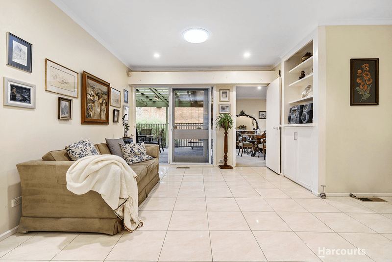 17 Airds Road, TEMPLESTOWE LOWER, VIC 3107