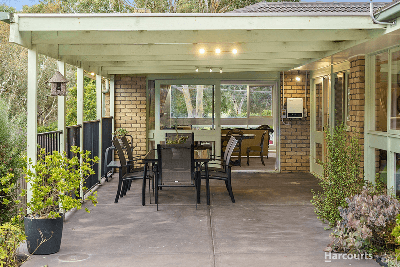 17 Airds Road, TEMPLESTOWE LOWER, VIC 3107