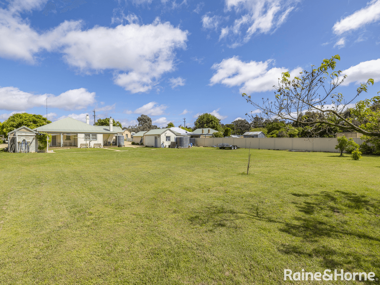 17 Rockley Street, GEORGES PLAINS, NSW 2795