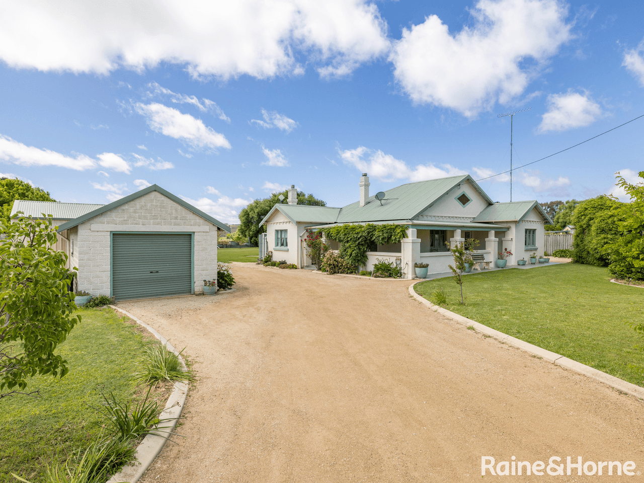 17 Rockley Street, GEORGES PLAINS, NSW 2795