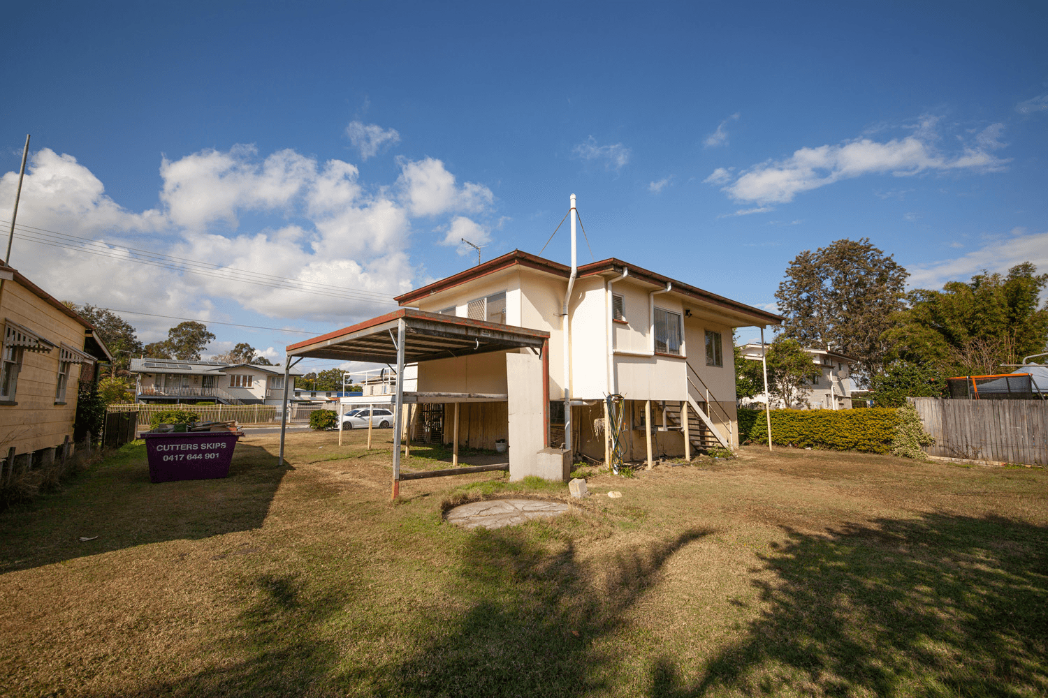 4 LINDSAY STREET, BUNDAMBA, QLD 4304