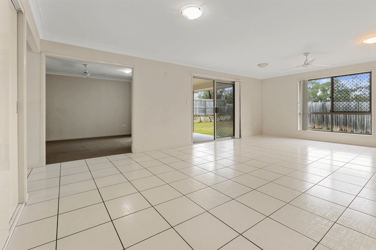 9 Gordon Drive, BELLBIRD PARK, QLD 4300