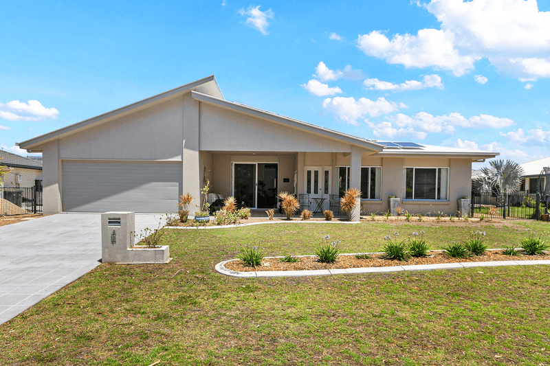 8 Cowrie Court, BURRUM HEADS, QLD 4659