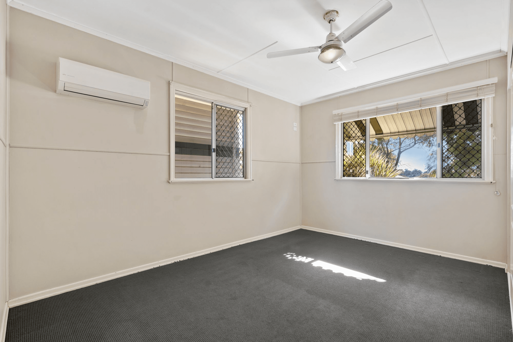 48 Dunne Street, HARRISTOWN, QLD 4350