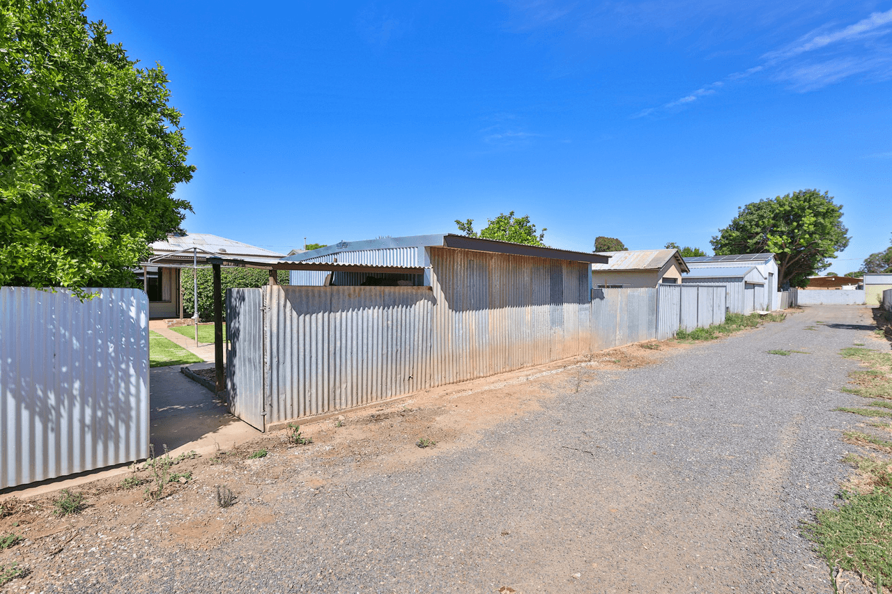 10 Tecoma Street, Red Cliffs, VIC 3496