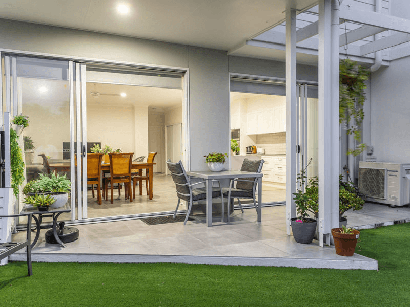 30/15  Rand Place, BRIDGEMAN DOWNS, QLD 4035