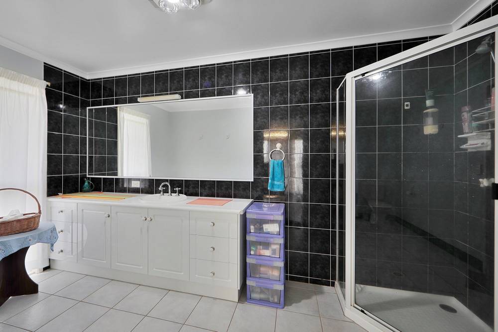 23 Amaroo Crescent, INNES PARK, QLD 4670