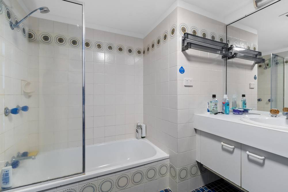 8/6 Aubrey Street, Surfers Paradise, QLD 4217