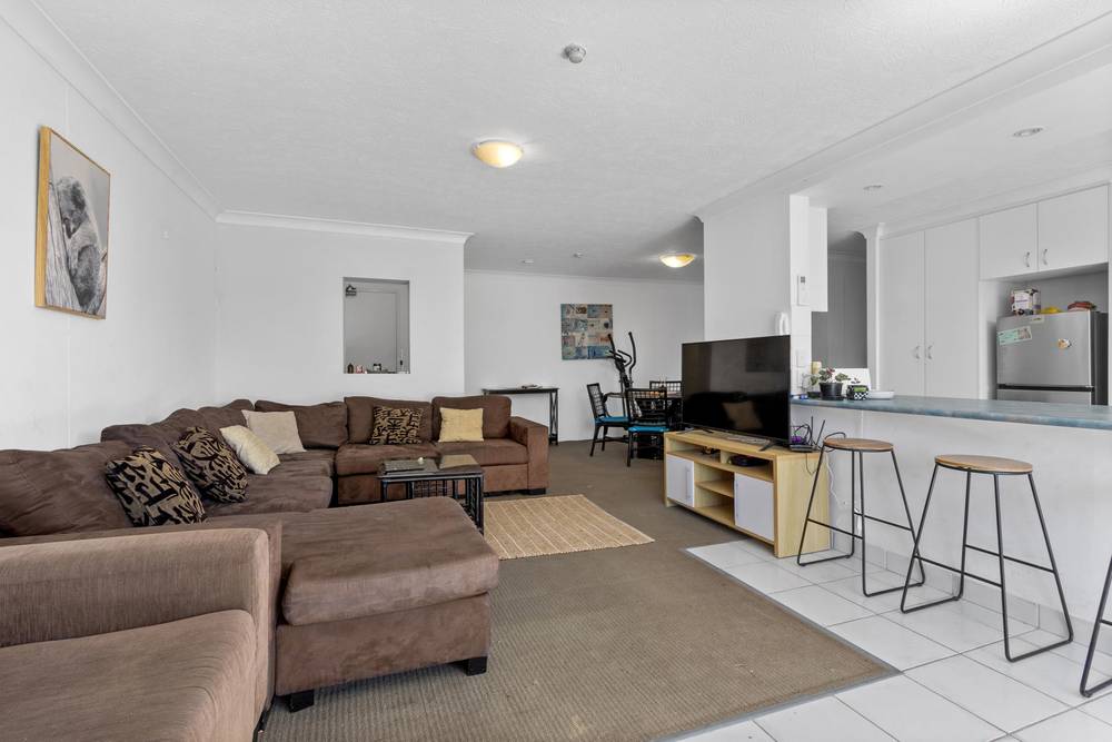 8/6 Aubrey Street, Surfers Paradise, QLD 4217