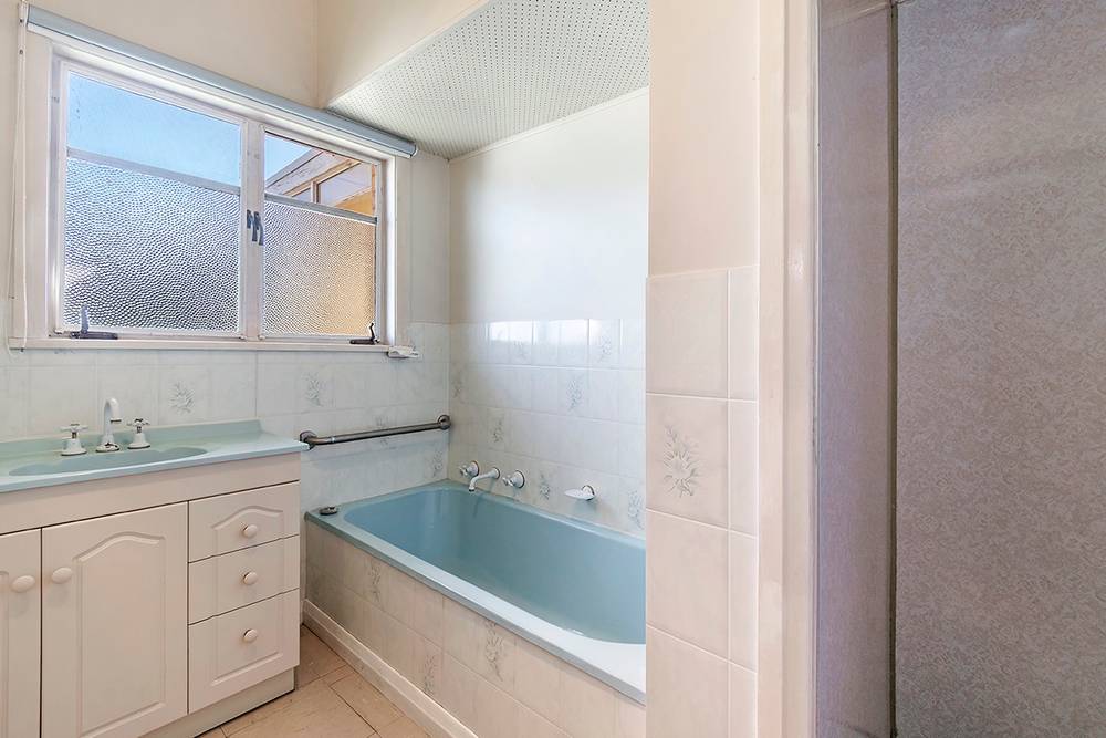 115  BALLARAT Road, HAMILTON, VIC 3300