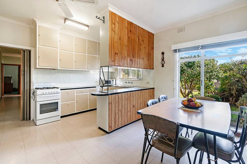 115  BALLARAT Road, HAMILTON, VIC 3300