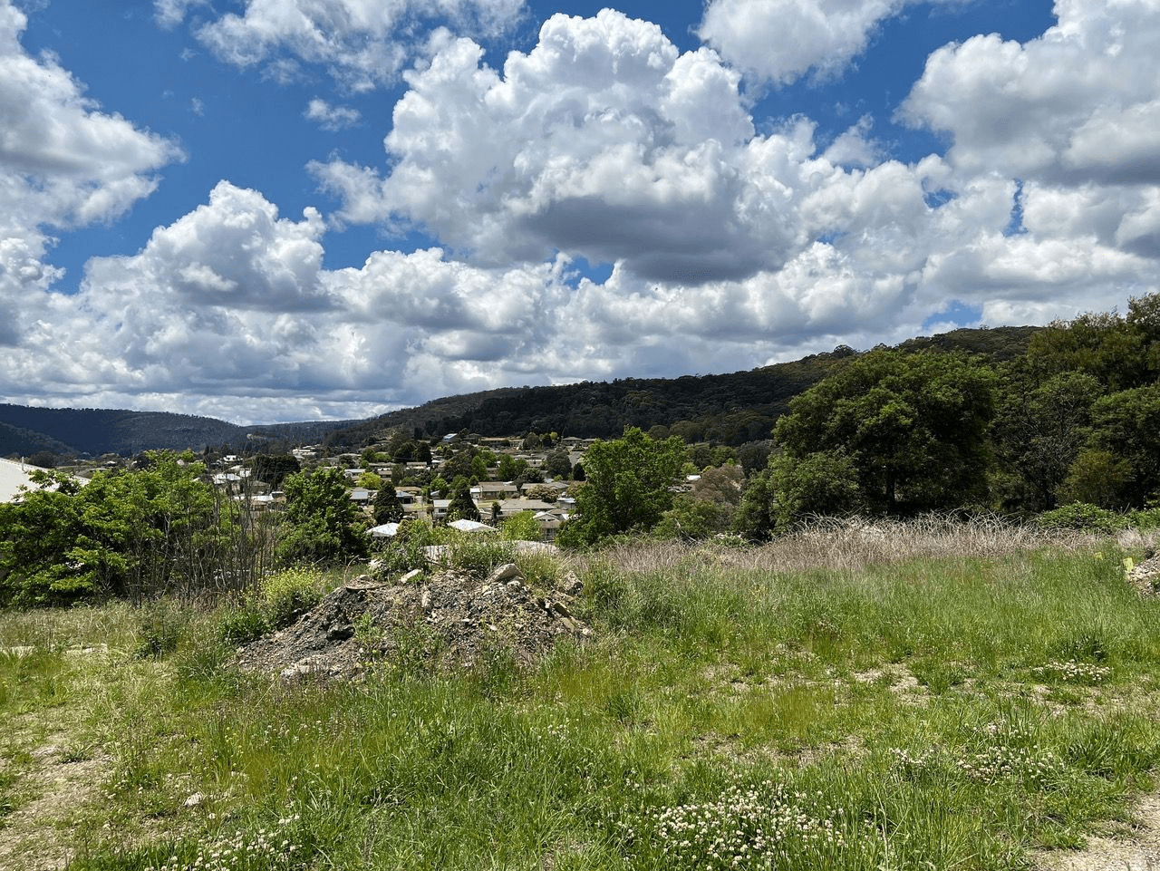 6 CURA CLOSE, LITHGOW, NSW 2790