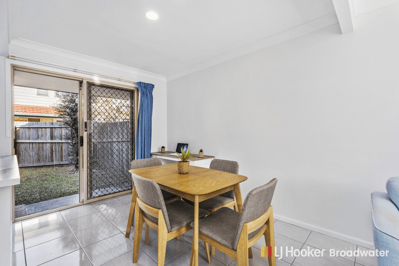 70/75 Brown Street, LABRADOR, QLD 4215