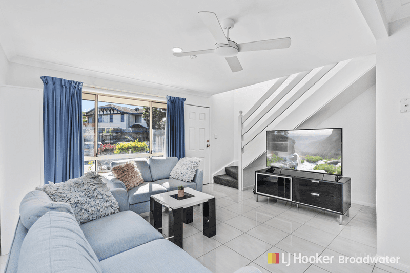 70/75 Brown Street, LABRADOR, QLD 4215