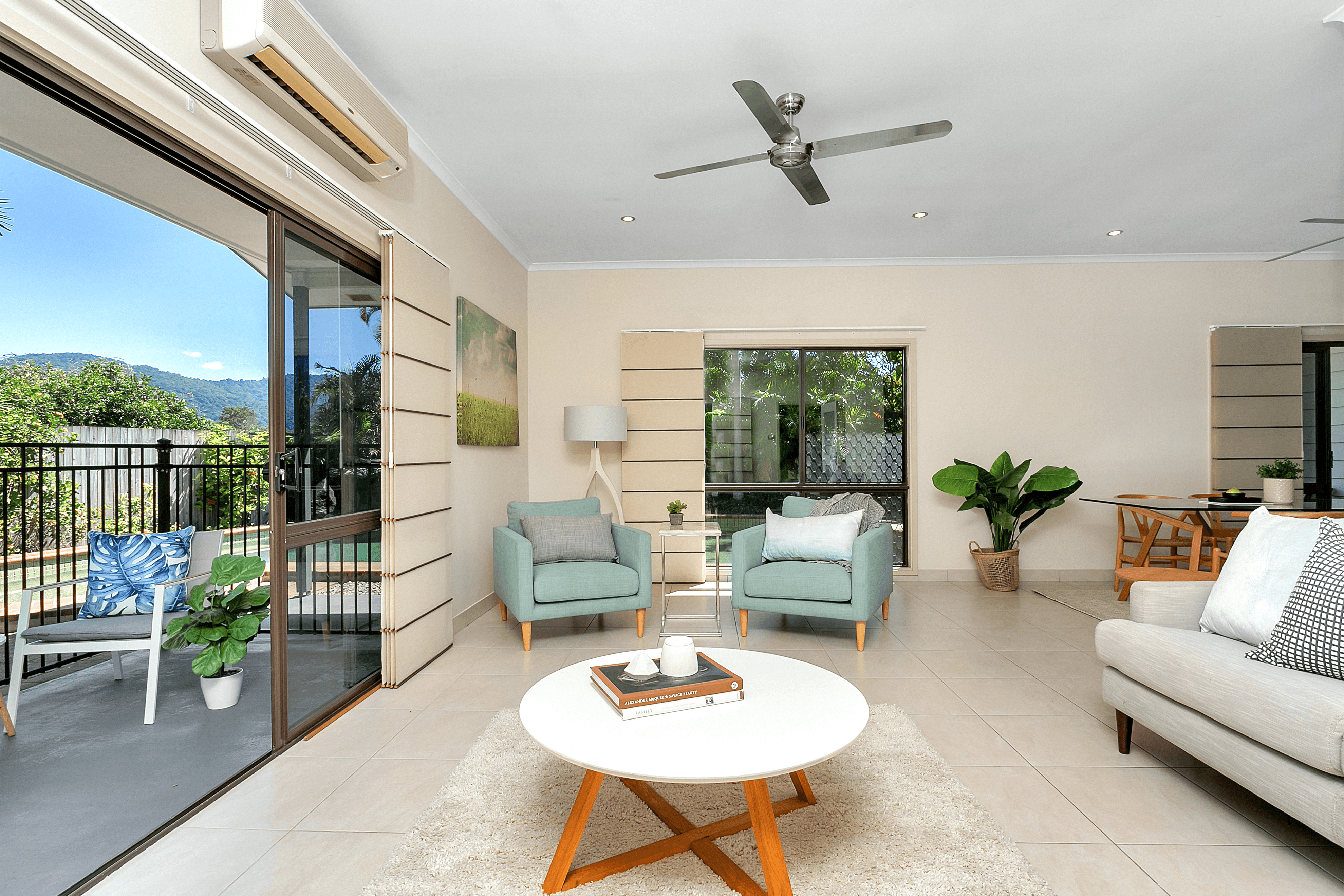 8 Sandpiper Court, BAYVIEW HEIGHTS, QLD 4868