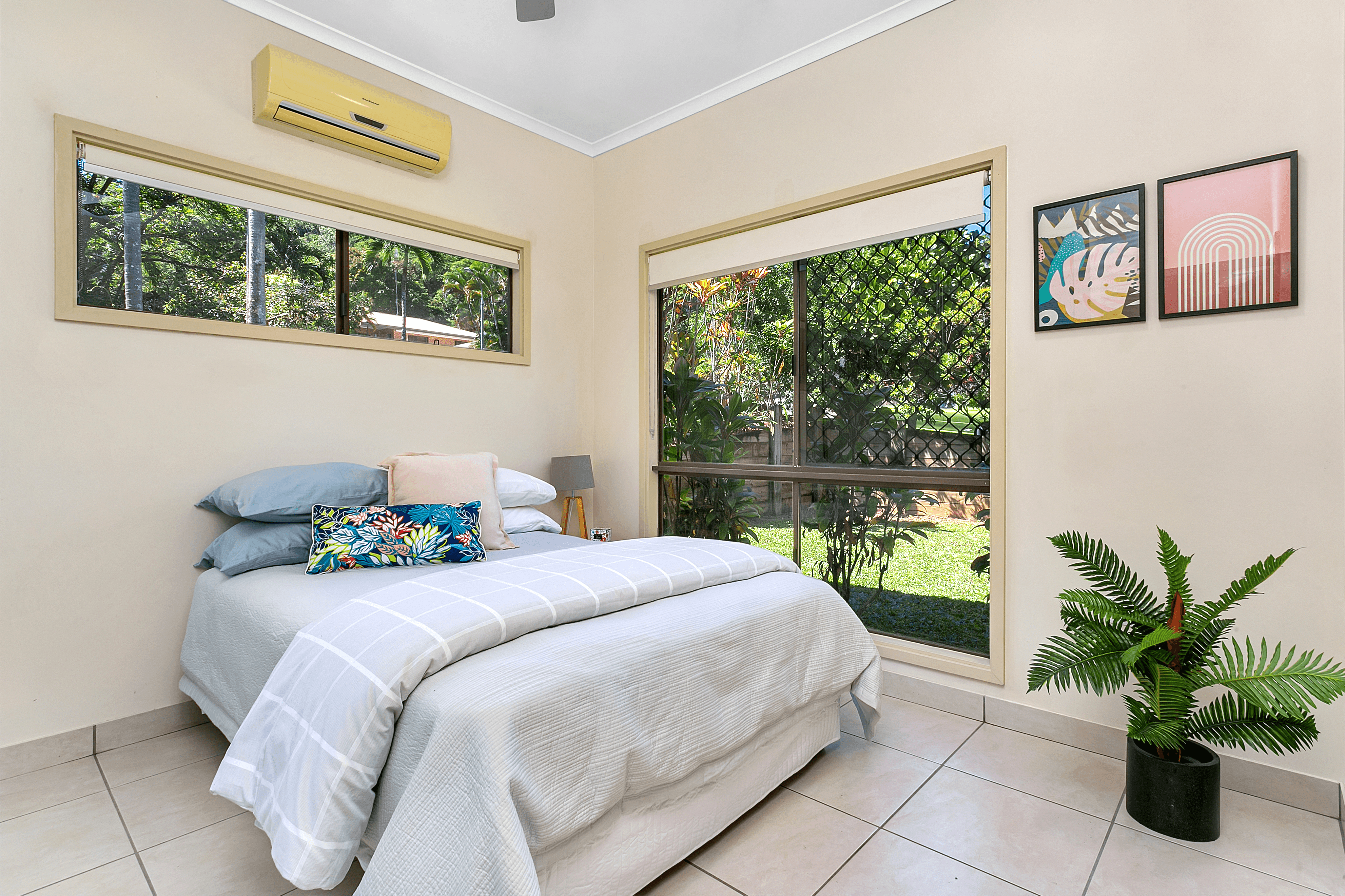 8 Sandpiper Court, BAYVIEW HEIGHTS, QLD 4868