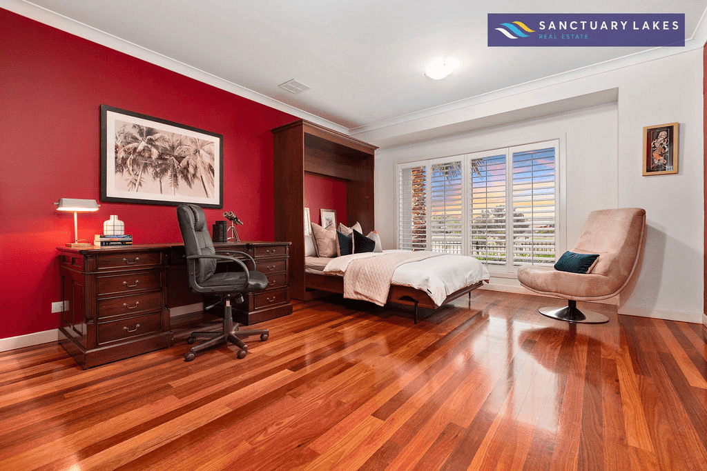 21 Half Moon Terrace, SANCTUARY LAKES, VIC 3030