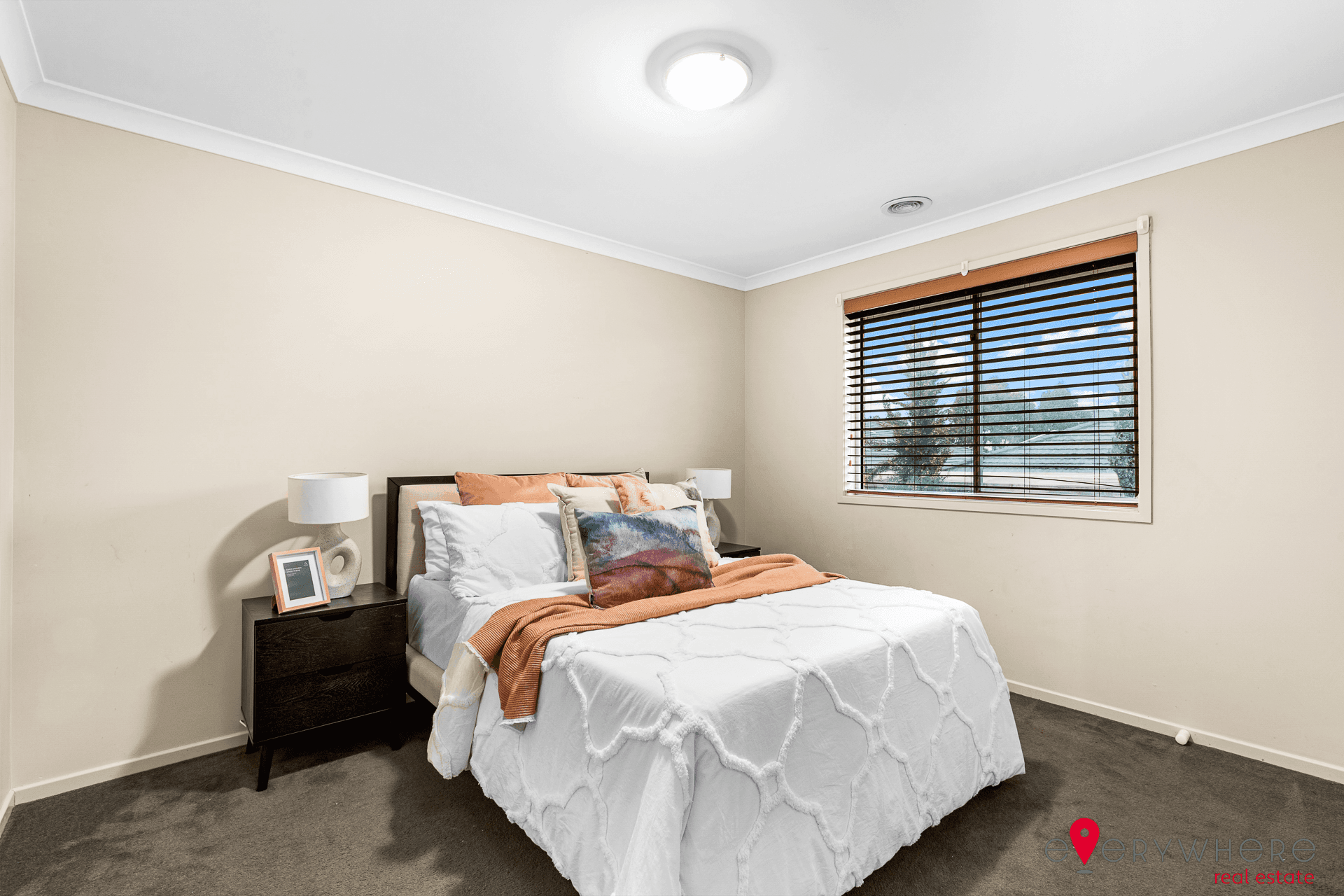 14 Waterhaven Boulevard, POINT COOK, VIC 3030