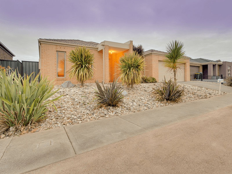 9 Loretta Boulevard, TARNEIT, VIC 3029