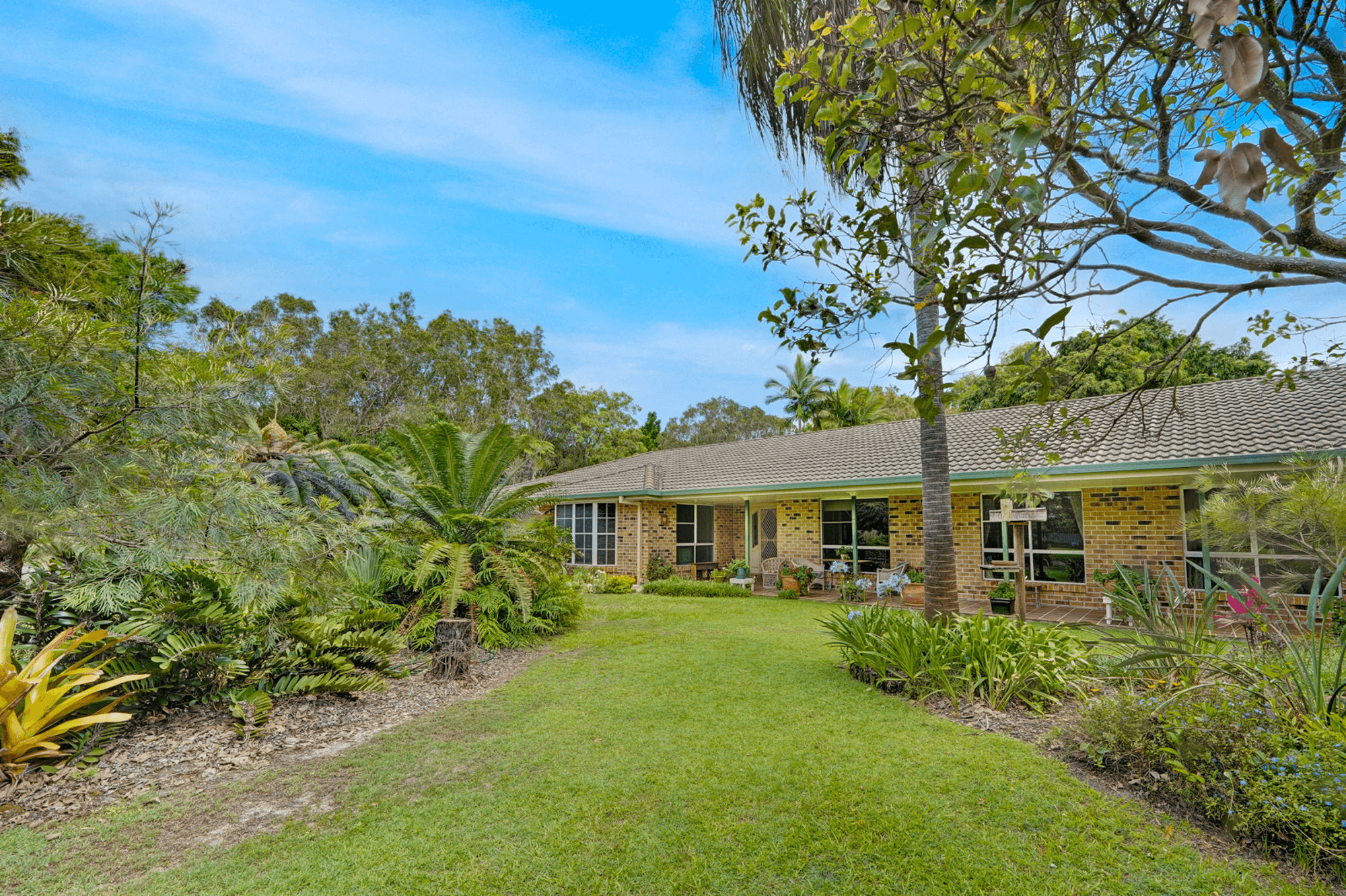 10 Blaney Street, BEACHMERE, QLD 4510