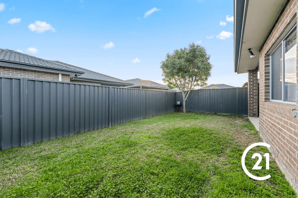 15 Willmington Loop, Oran Park, NSW 2570