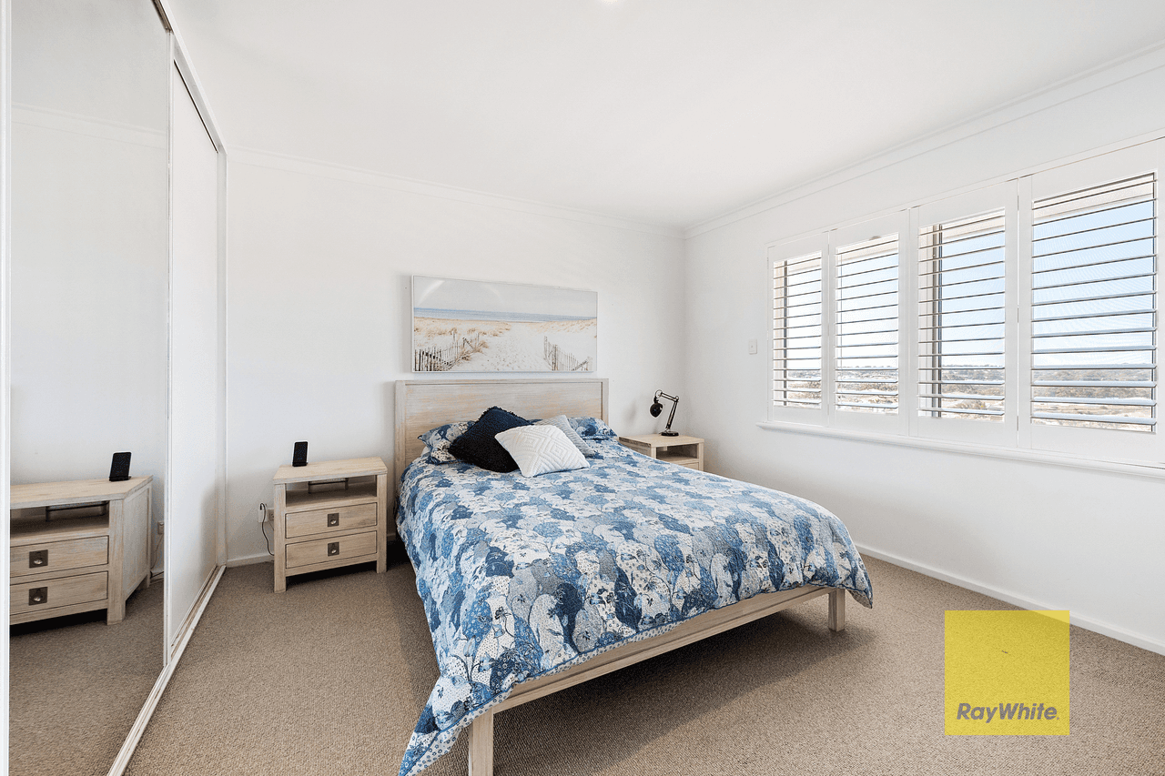 1 Strickland Court, COOGEE, WA 6166