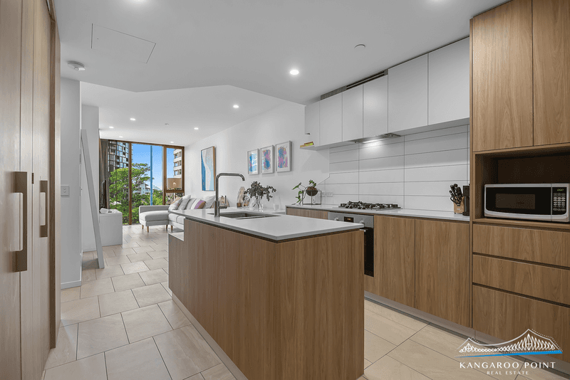 211/25 Shafston Avenue, Kangaroo Point, QLD 4169