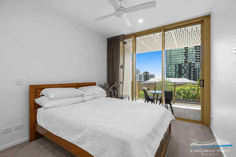 211/25 Shafston Avenue, Kangaroo Point, QLD 4169