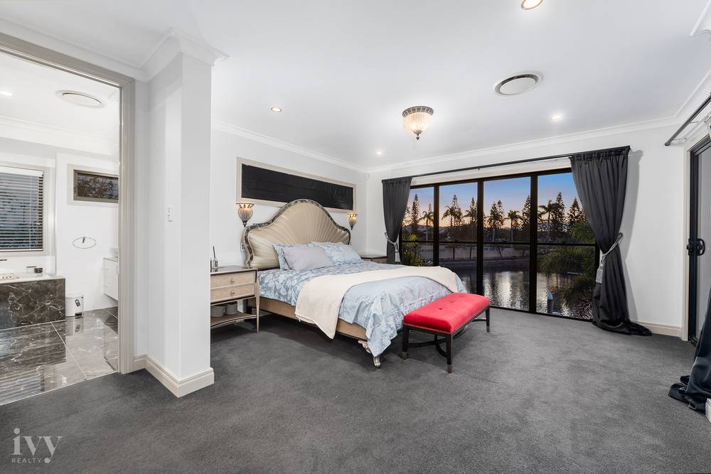 2204 Taromeo Court, Hope Island, QLD 4212