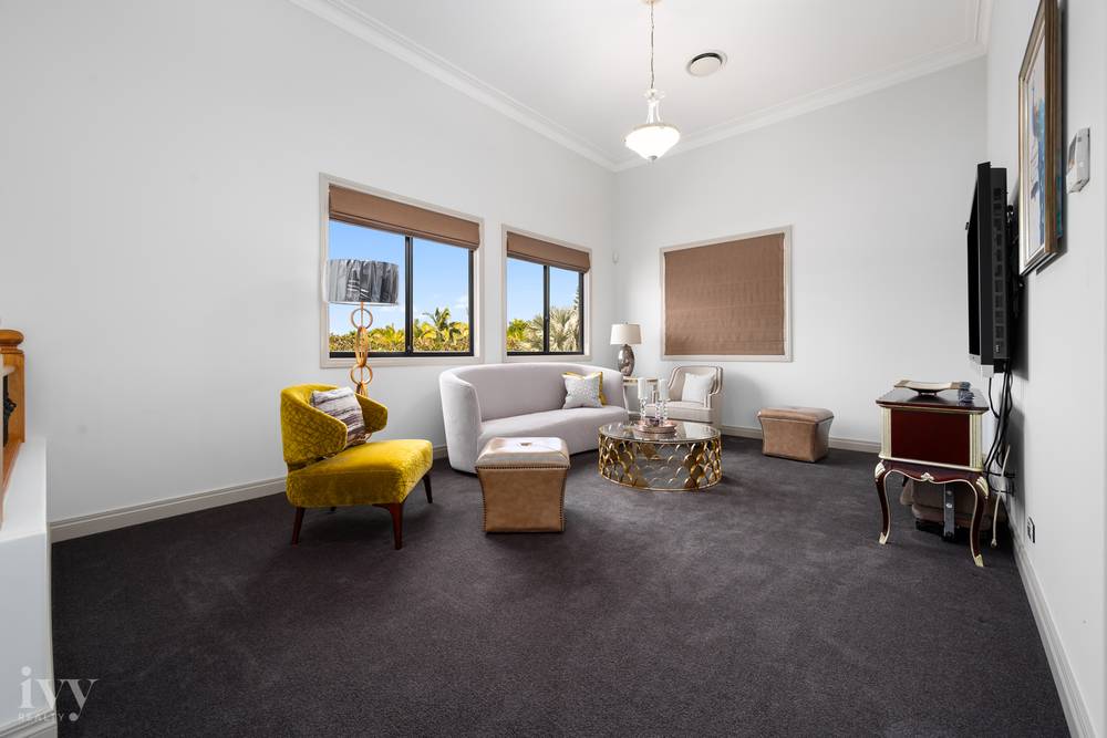 2204 Taromeo Court, Hope Island, QLD 4212