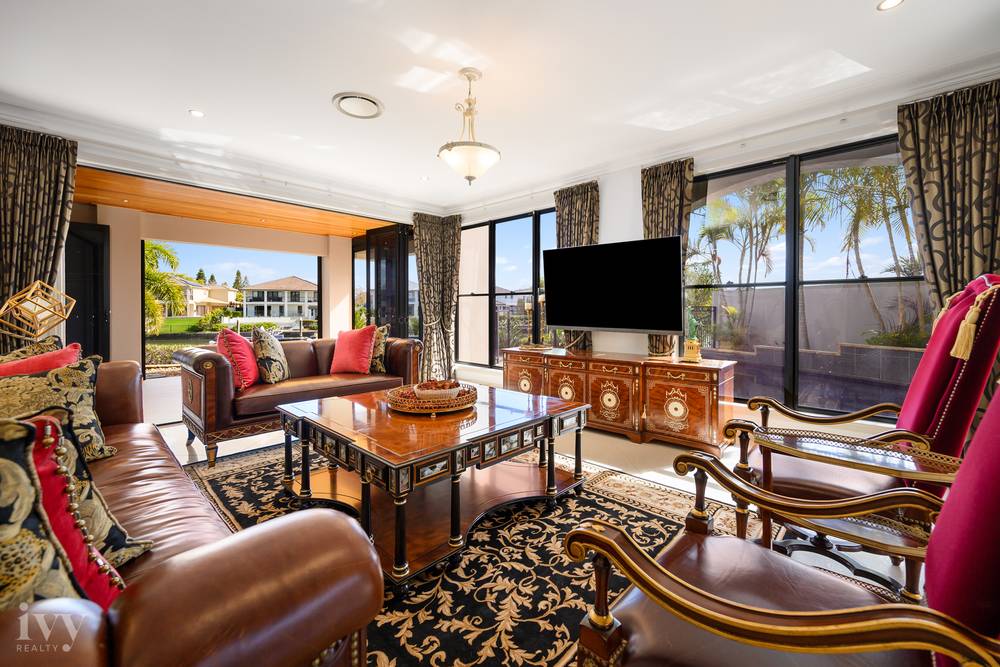 2204 Taromeo Court, Hope Island, QLD 4212