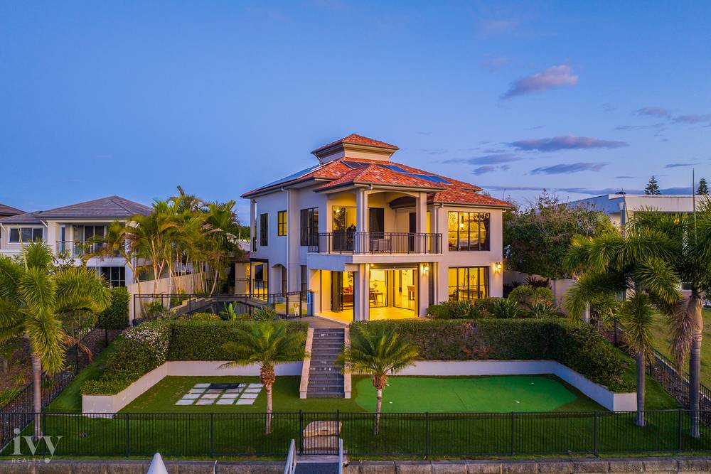 2204 Taromeo Court, Hope Island, QLD 4212