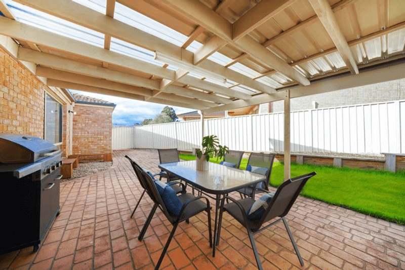 12 Galloway Crescent, ST ANDREWS, NSW 2566